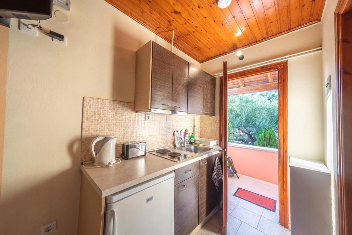 Mimosa Apartments With Pool Palaiokastritsa Exterior foto